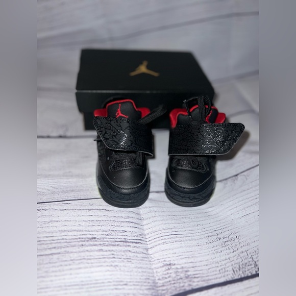 Air Jordan “Son Of Mars” Toddler Boys💙Gently worn. Like NEW! Limited Edition! - Picture 9 of 13